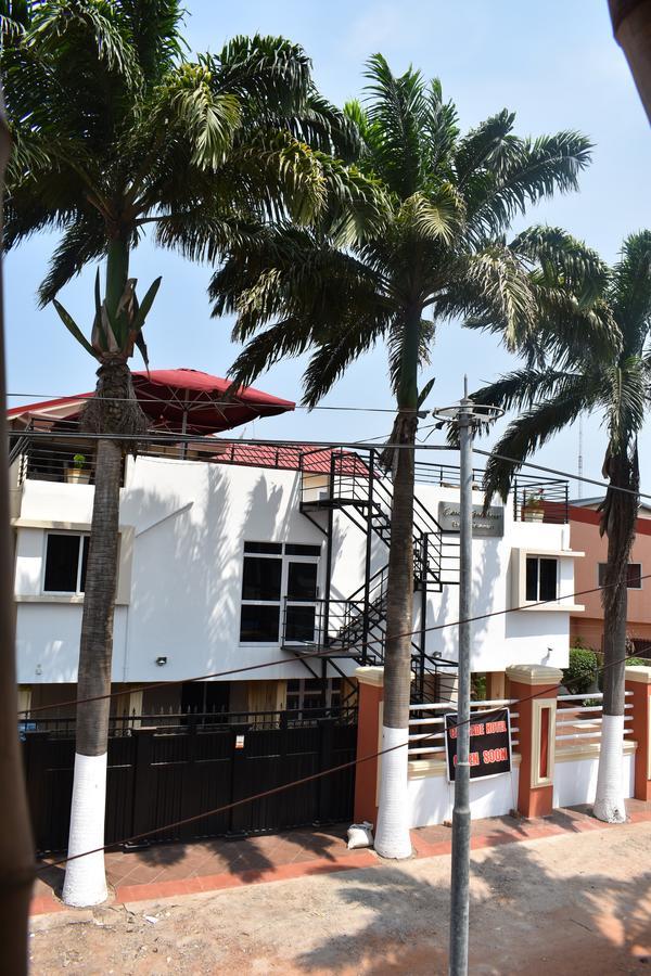Cascade Hotel Lapaz Exterior photo